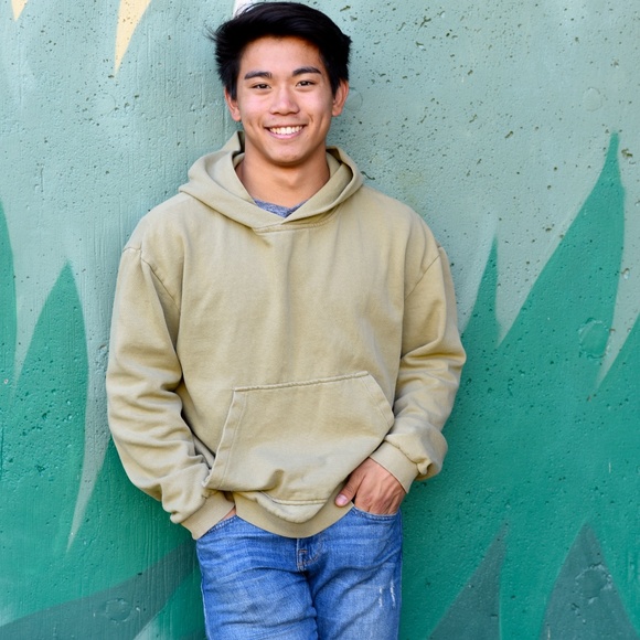 urban outfitters green hoodie